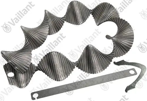 Vaillant Metallkomponente in gewellter Form, zusammen mit einem flachen Metallstück und einem gebogenen Werkzeug. Eignet sich wahrscheinlich für Heizungs- oder Lüftungssysteme.